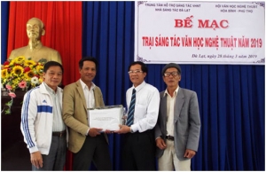 Bế mạc Trại sáng tác văn học nghệ thuật Hoà Bình – Phú Thọ tại Nhà sáng tác Đà Lạt