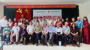 Khai mạc Trại s&aacute;ng t&aacute;c văn học tại Nha Trang