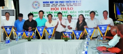 Sáng tác văn học trẻ, gắn với giữ gìn phát huy sắc thái văn hóa địa phương